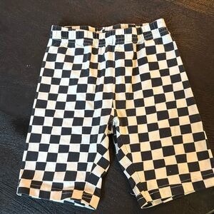 Hanna Andersson - black and white white check short - size 5 EUC
